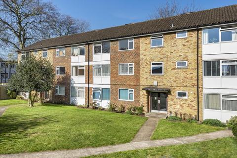 10 Harleyford, Bromley, BR1 3HW