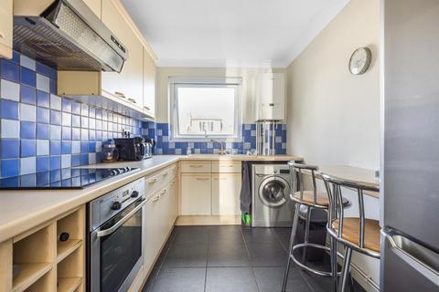 10 Harleyford, Bromley, BR1 3HW