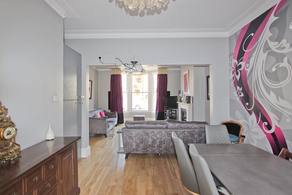 Through Lounge