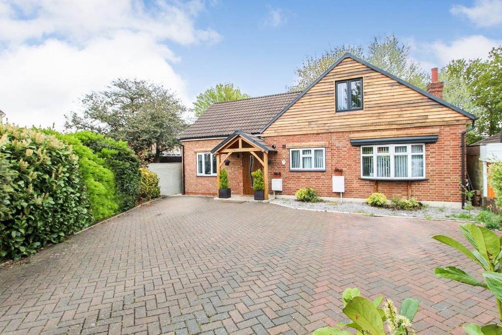 Margetts Road, Kempston, Bedford 4 bed detached house £450,000