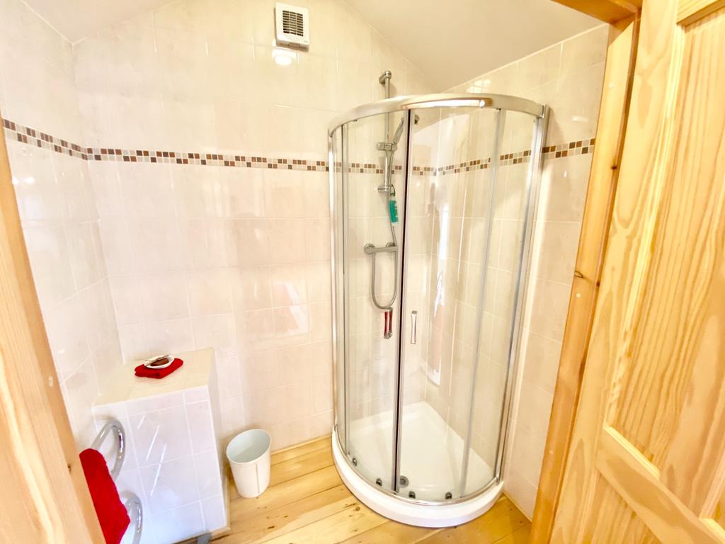 En suite shower room
