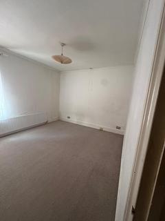 2 bedroom terraced house to rent, DRYDEN STREET, SWINDON SN1