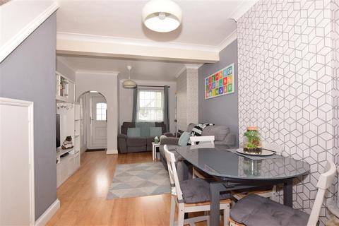 16 Waldeck Road, Dartford, DA1 1UA