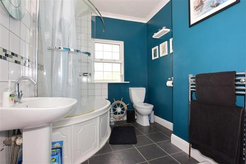 16 Waldeck Road, Dartford, DA1 1UA
