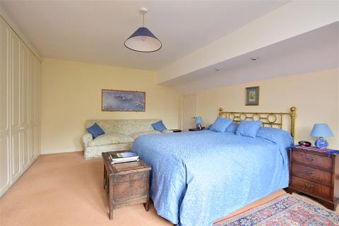 5 Pennington Close, Westbere, Canterbury, CT2 0HL