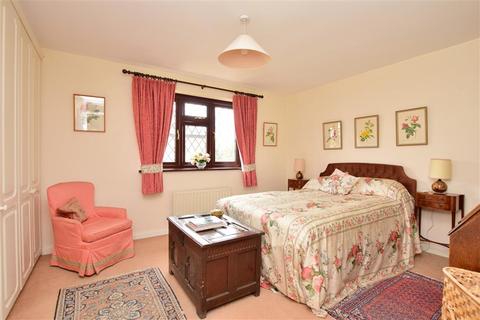 5 Pennington Close, Westbere, Canterbury, CT2 0HL