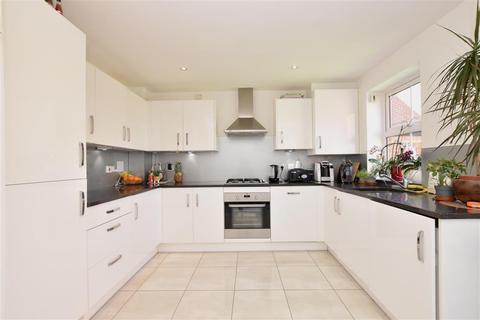 32 Bridger Close, Felpham, Bognor Regis, PO22 8FT