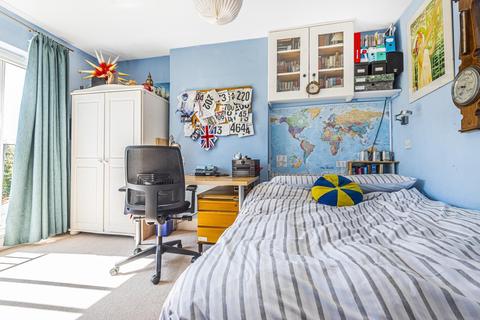 66 Latchmere Road, Kingston Upon Thames, KT2 5TW