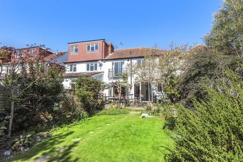 66 Latchmere Road, Kingston Upon Thames, KT2 5TW
