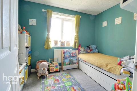 9 Campion Close, Rush Green, Romford, RM7 0WX