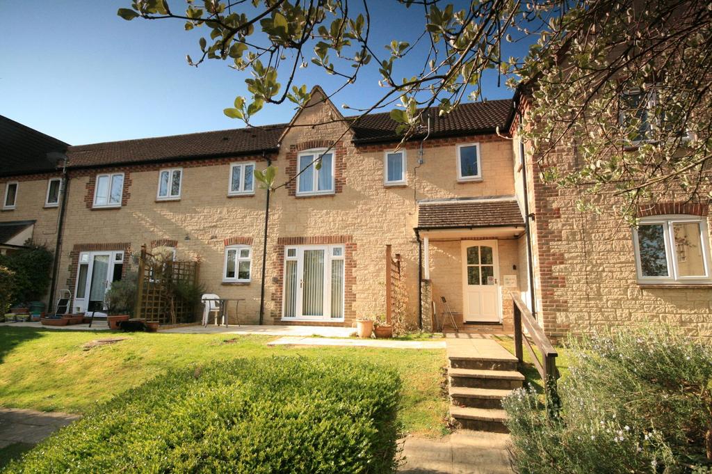 Kelham Hall Drive, Wheatley, OX33 2 bed ground floor flat £250,000