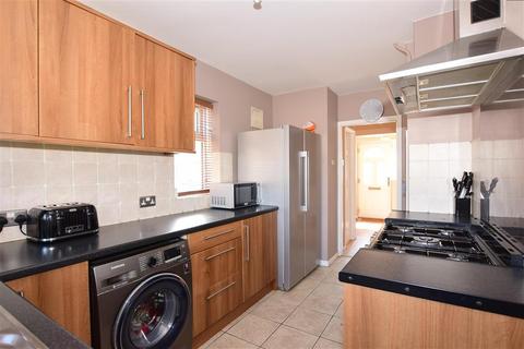 28 Leander Drive, Gravesend, DA12 4NE