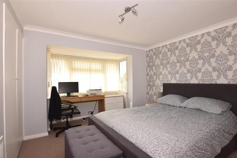 28 Leander Drive, Gravesend, DA12 4NE