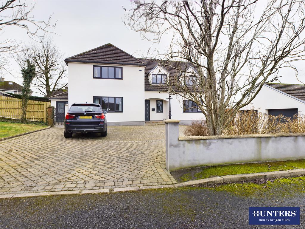 High Grove, Workington, CA14 3JQ 5 bed detached house £425,000