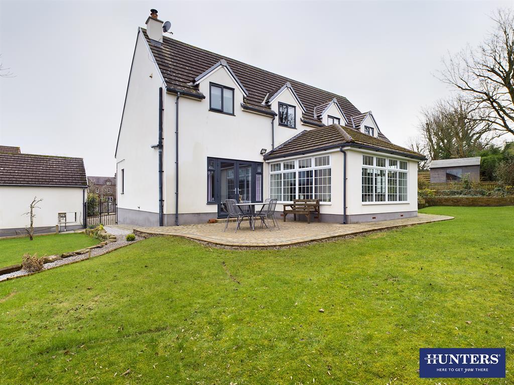 High Grove, Workington, CA14 3JQ 5 bed detached house £425,000