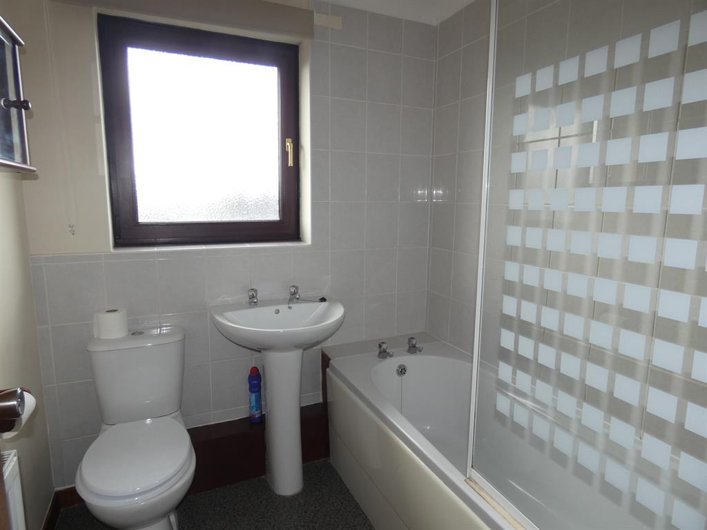 White Ox Way, Penrith, Cumbria, CA11 8QP 2 bed end of terrace house £