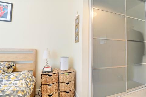 10, Staten House Rillaton Walk, Milton Keynes, MK9 2BX
