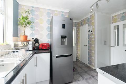 49 Deanswood Drive, Leeds, LS17 5JL