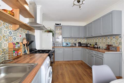 2 Arthur Street, Folkestone, CT19 6HE