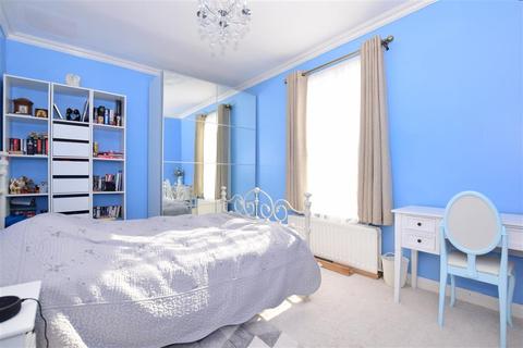 2 Arthur Street, Folkestone, CT19 6HE