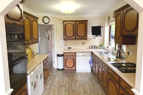 40 Fairway, Northampton, NN2 7JZ