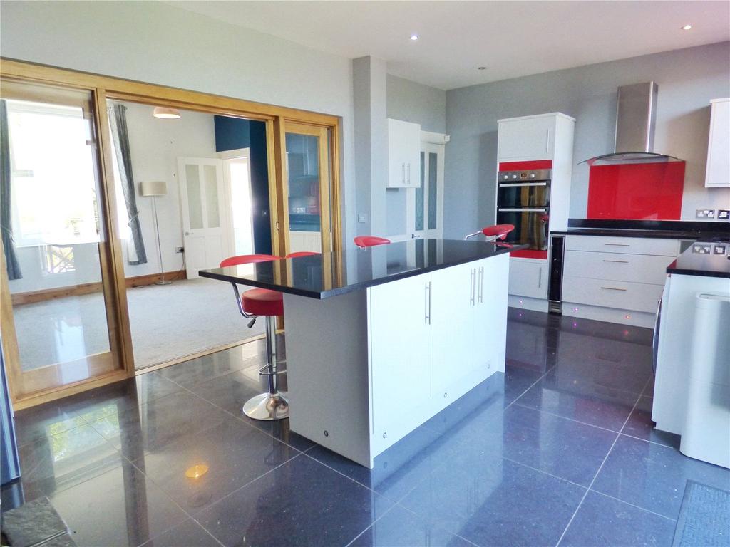 Lower Wellhouse, Golcar, Huddersfield, HD7 3 bed terraced house £850