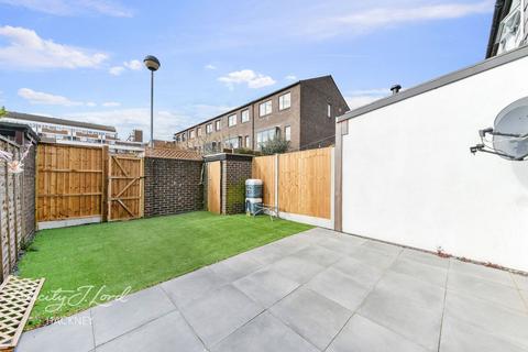3 Rivington Walk, London, E8 4JT