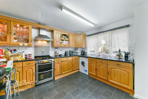 3 Rivington Walk, London, E8 4JT