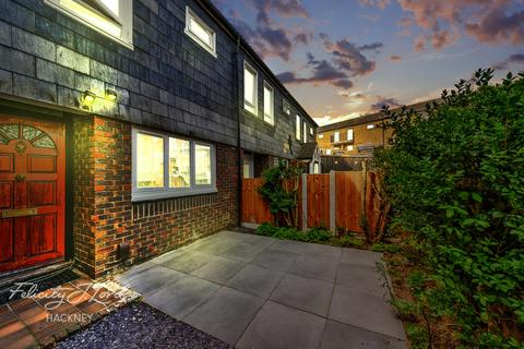 3 Rivington Walk, London, E8 4JT
