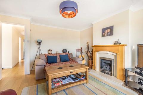 17 Burnards Field Road, Colyton, EX24 6PE