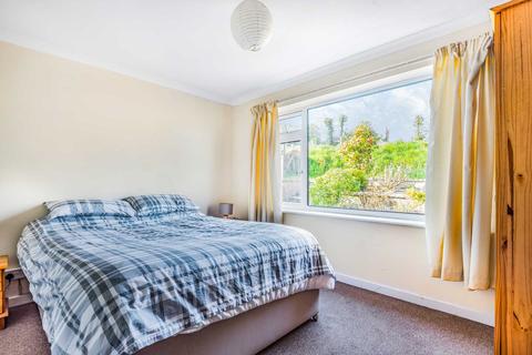17 Burnards Field Road, Colyton, EX24 6PE