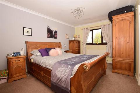 2 Bridleway Gardens, Broadstairs, CT10 2LG