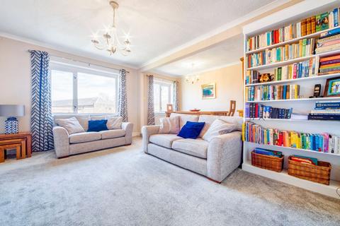 25 Bencroft Drive, Glasgow, G44 5RH