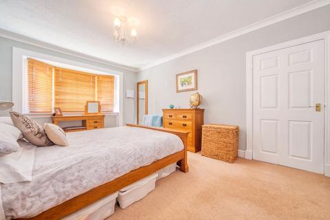 25 Bencroft Drive, Glasgow, G44 5RH