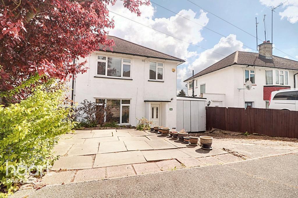 Chipstead Road, Erith 3 bed semidetached house £375,000