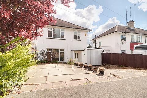14 Chipstead Road, Erith, DA8 3HT