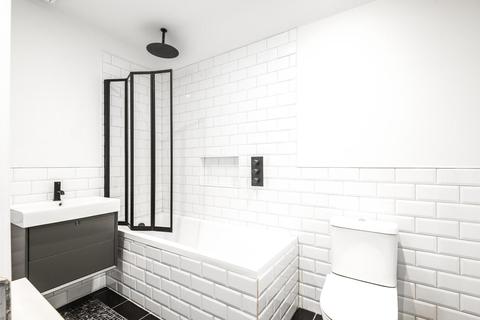 Flat 3, 3 Grasmere Road, London, SW16 2DA