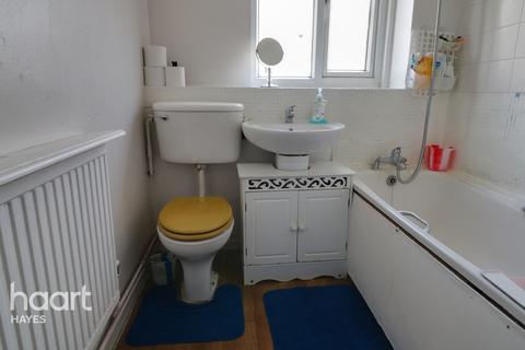 155 Woolacombe Way, Hayes, UB3 4EY
