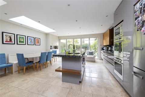 19 Montholme Road, London, SW11 6HX