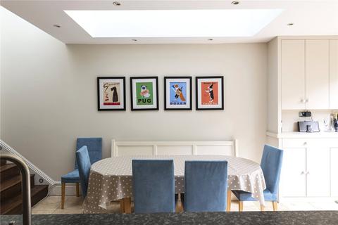 19 Montholme Road, London, SW11 6HX