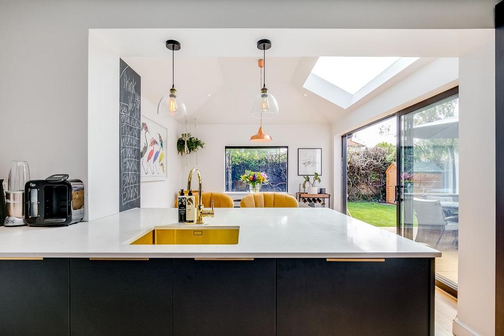 Nowell Road, Barnes, SW13 3 bed end of terrace house £1,015,000