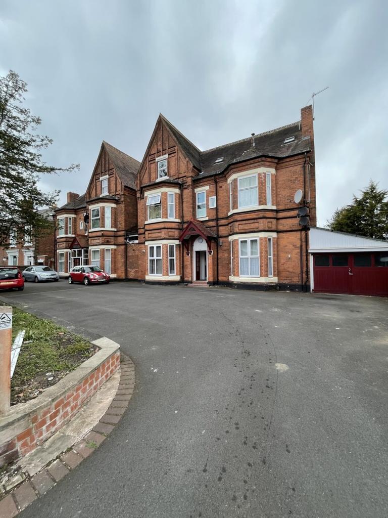 Flat 15 St Peters Road, Harborne, Birmingham Studio £480 pcm (£111 pw)