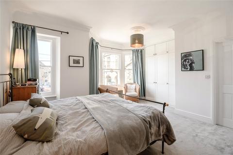 18 Cross Hayes, Malmesbury, SN16 9BG