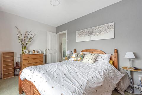 4 West Walk, Hayes, UB3 3JH
