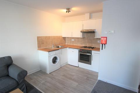 1 bedroom flat to rent, Murieston Road  (Linton Court), Dalry, Edinburgh, EH11
