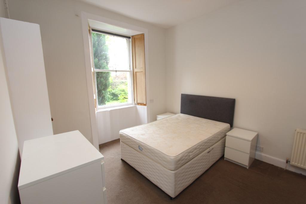 Apartment in Edinburgh - View 5