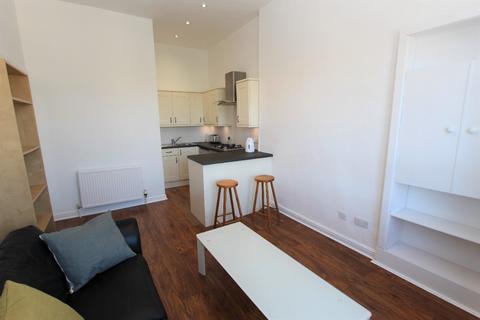 1 bedroom flat to rent, Albert Street, Leith, Edinburgh, EH7