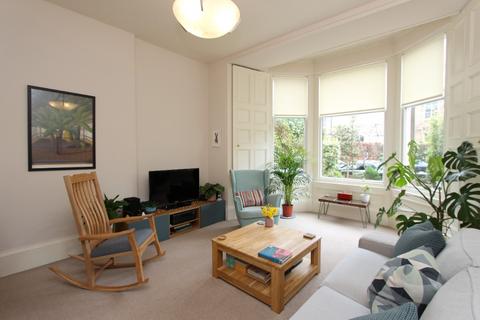 2 bedroom flat to rent, Newhaven Road, Bonnington, Edinburgh, EH6