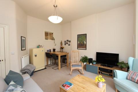 2 bedroom flat to rent, Newhaven Road, Bonnington, Edinburgh, EH6