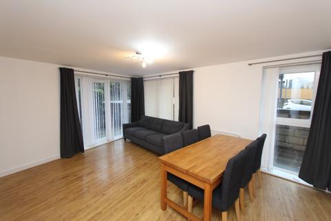 3 bedroom flat to rent, West Granton Road, Granton, Edinburgh, EH5